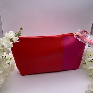 Estée launder makeup bag , with zipper Red/ fuchsia, brand new , no tickets